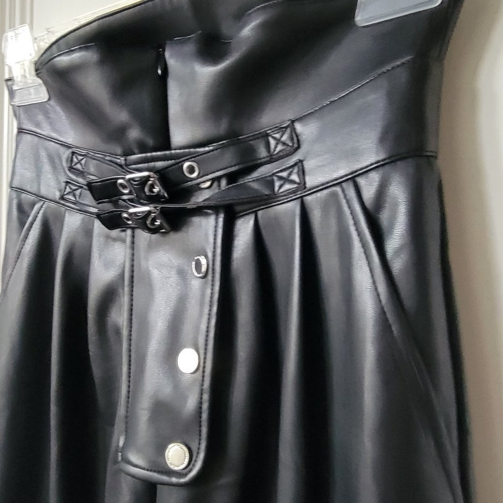 Maniere De Voir Vegan Leather high waisted pants - Picture 5 of 16